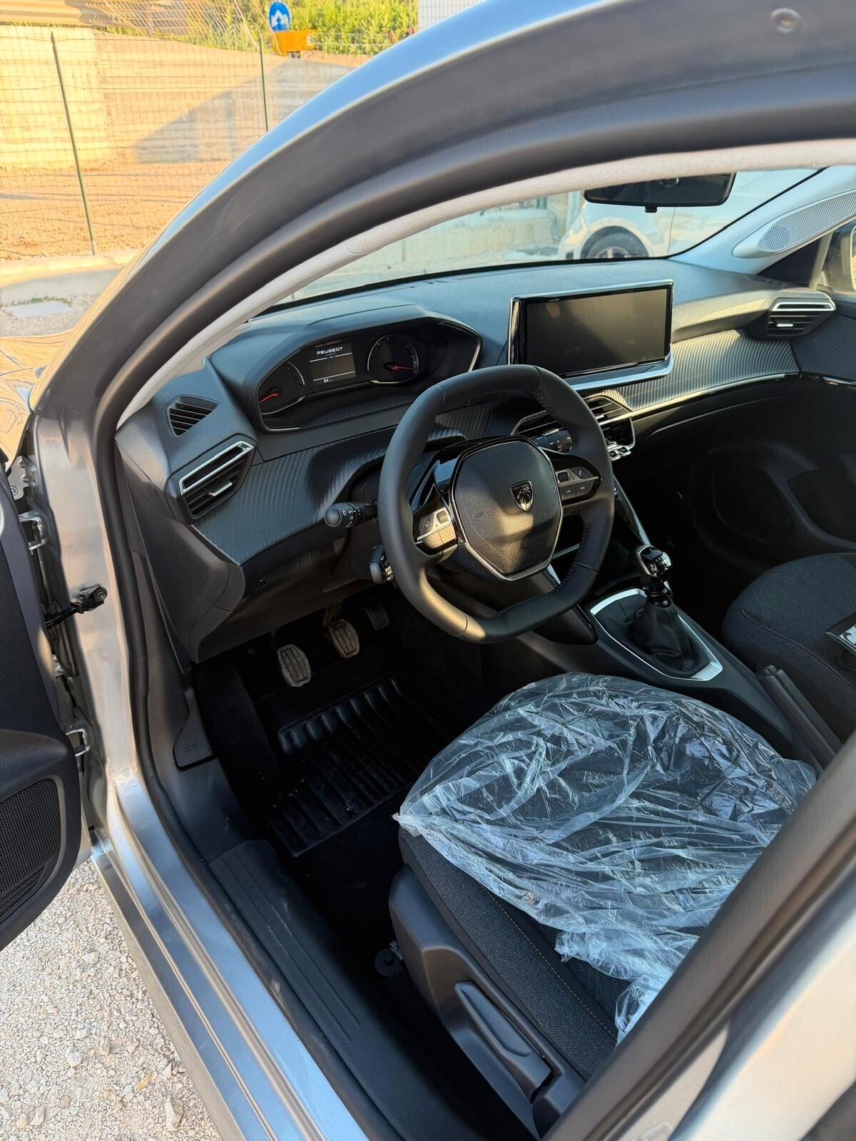 Peugeot 208 1.2 100cv ok neopatentati