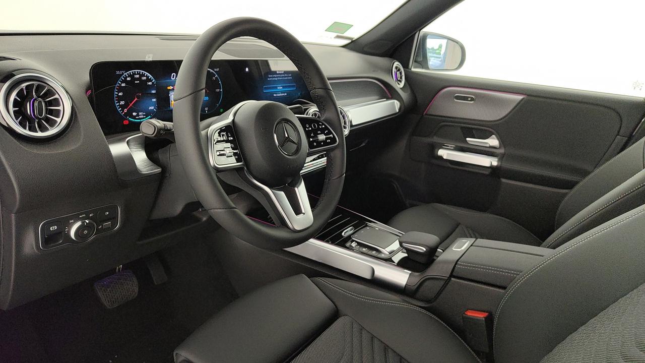 Mercedes-Benz EQB 300 4MATIC