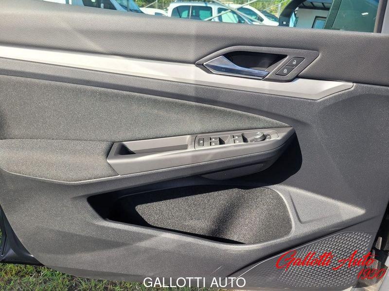 Volkswagen Golf 1.5 eTSI 130 CV EVO ACT DSG Life-PROMO GALLOTTI