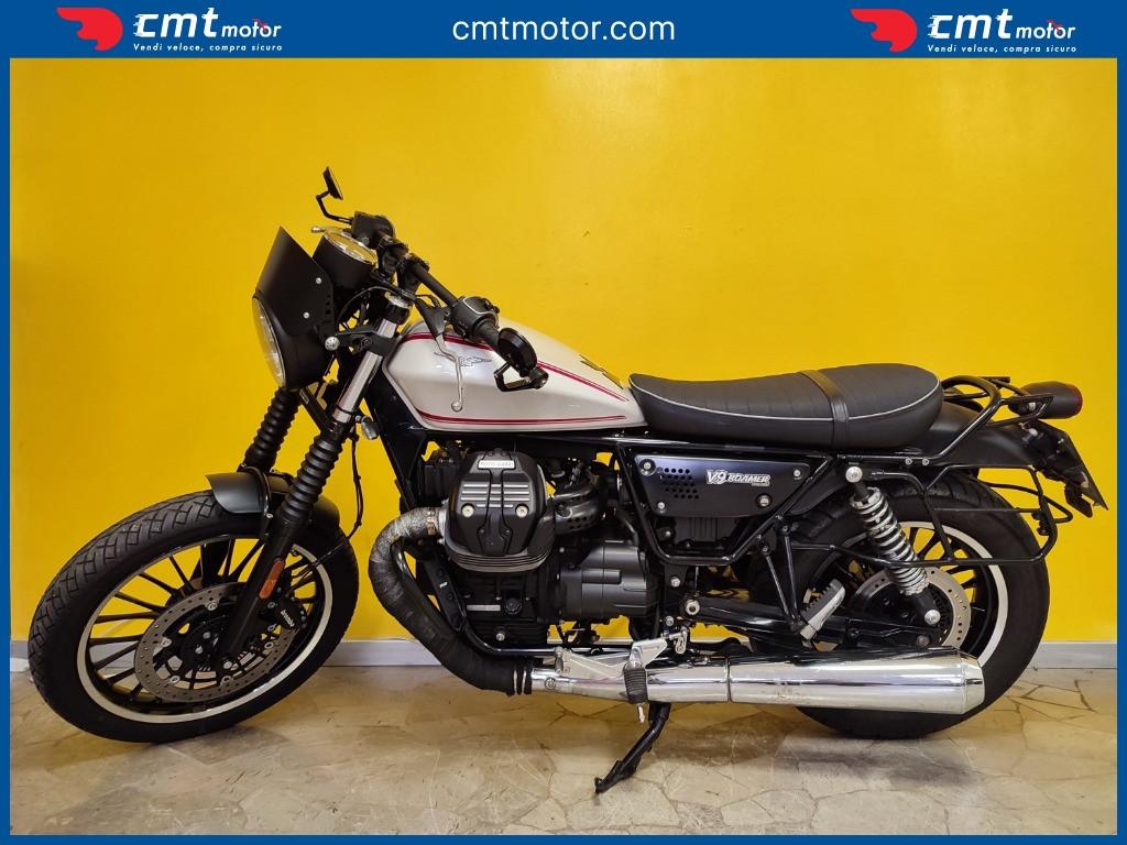 Moto Guzzi V9 - 2016