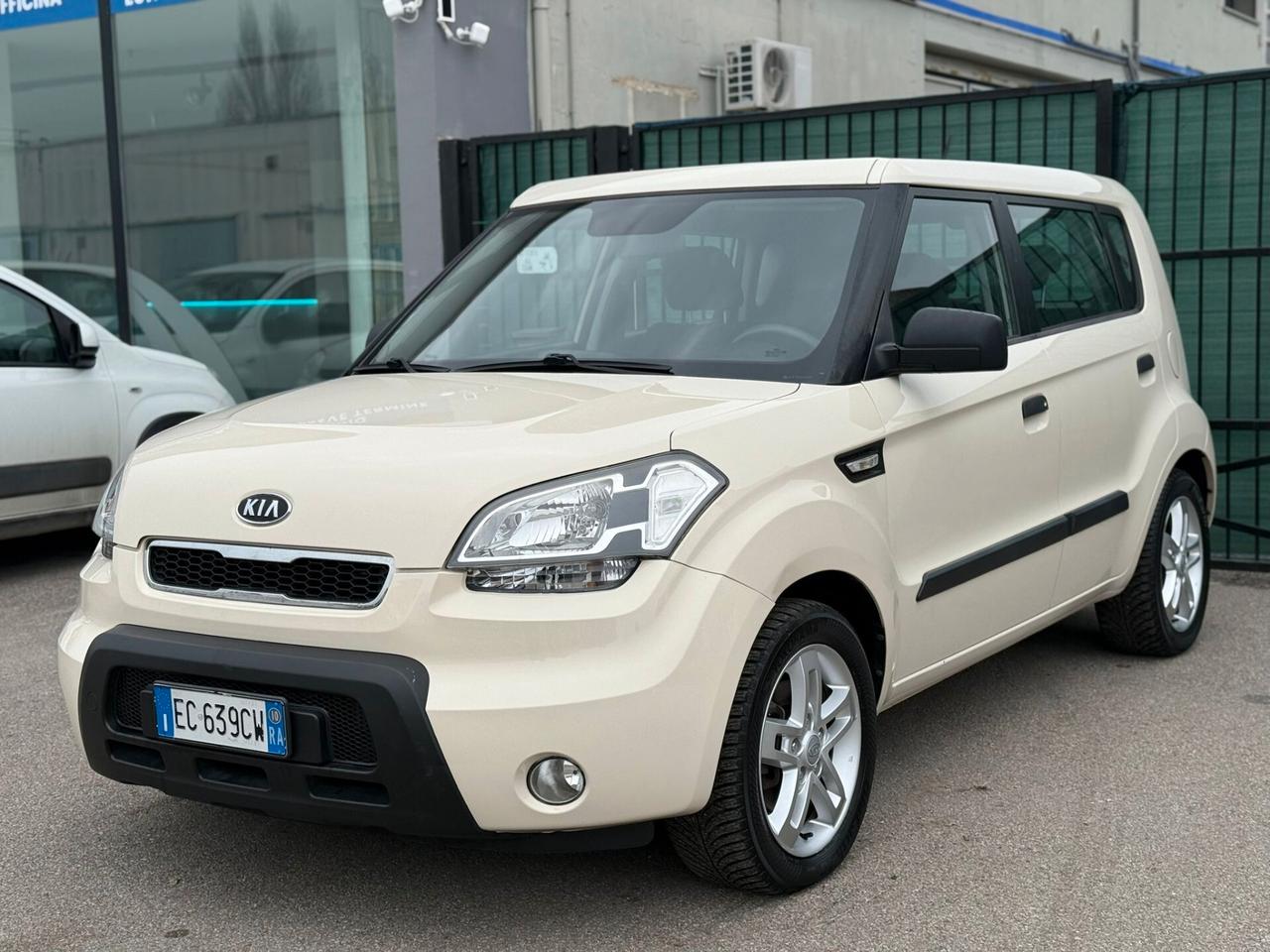 Kia Soul 1.6 gpl ok per neopatentI