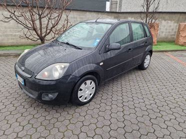 Ford Fiesta 1.2 benzina 135000 km neopatentati