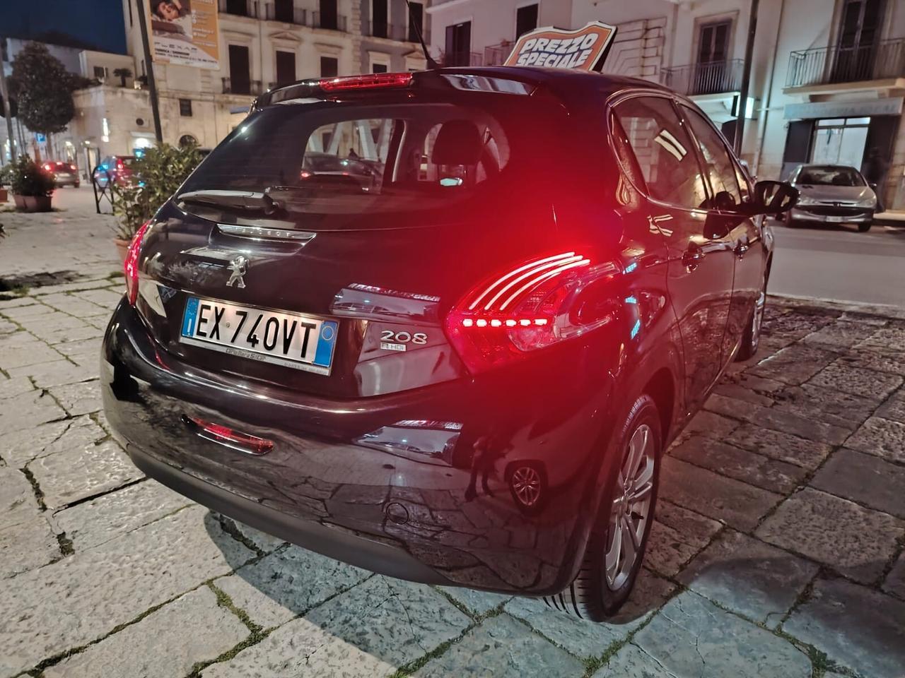 Peugeot 208 1.6 HDi 5 porte Allure