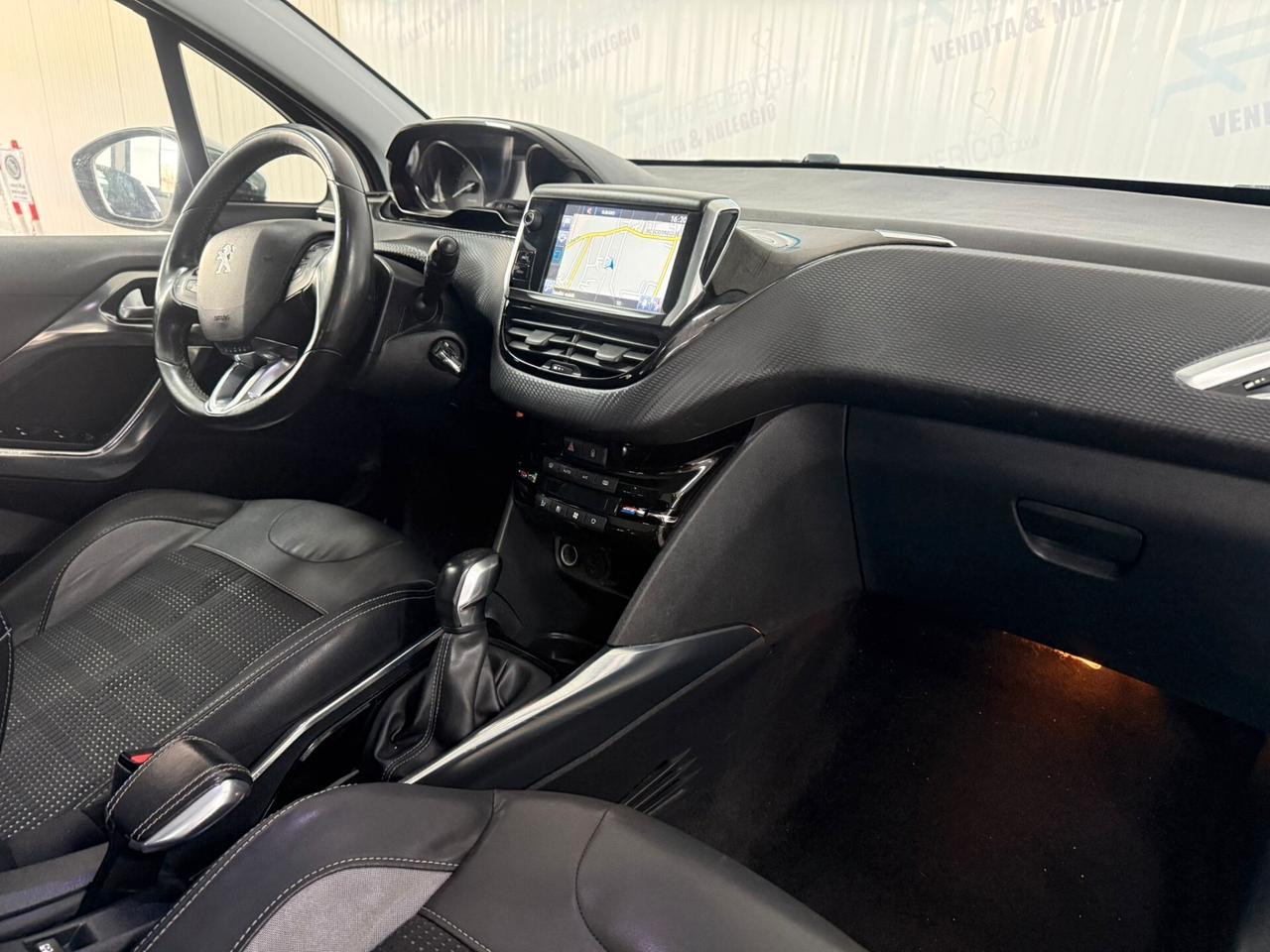 Peugeot 2008 1.6 Hdi 92cv Tetto panoramico