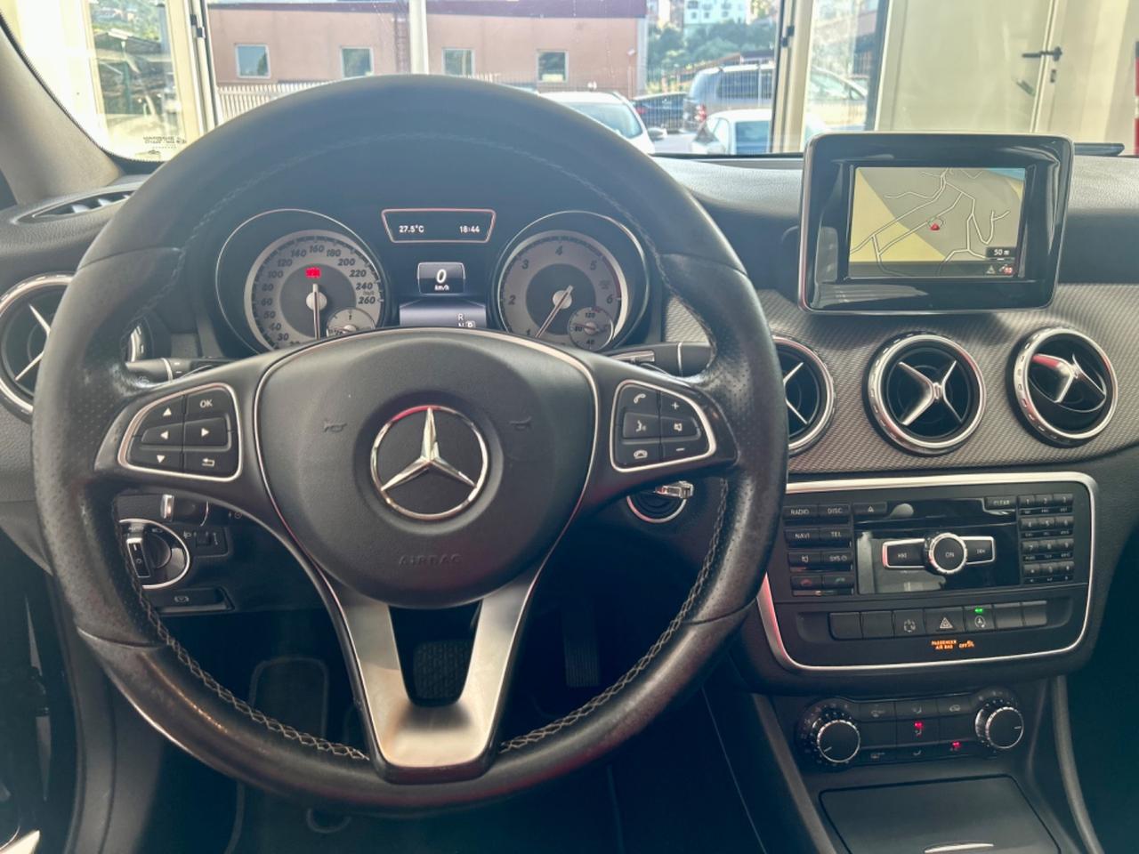 Mercedes-benz GLA 200 d Sport FINANZIABILE
