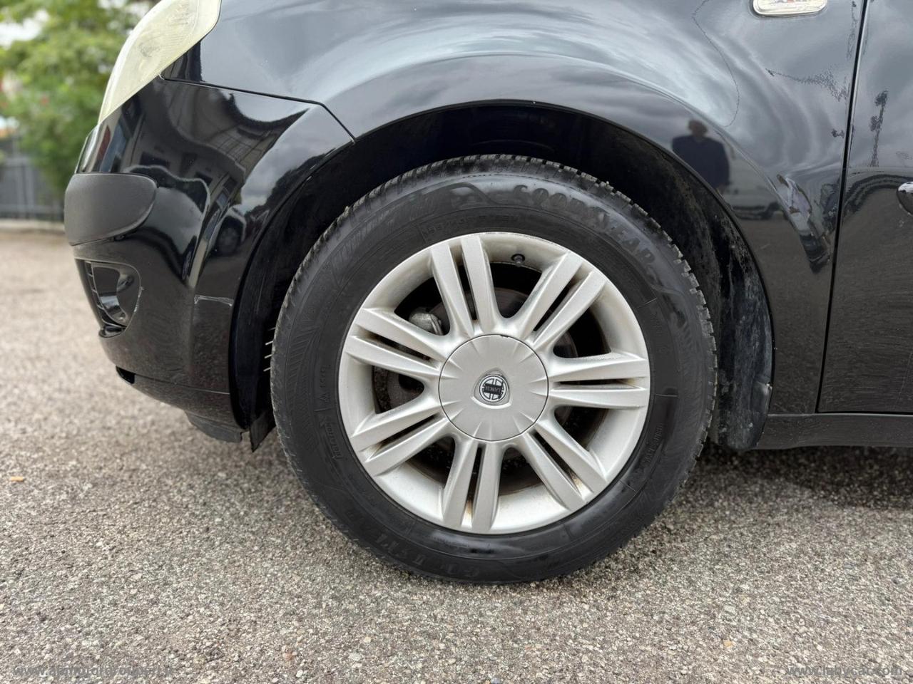 LANCIA Musa 1.4 16V Platino Plus