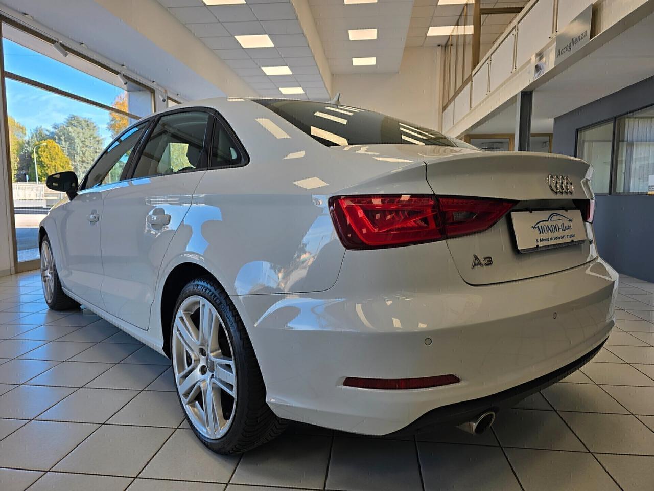 Audi A3 Sedan 1.6 TDI 110cv Ambition