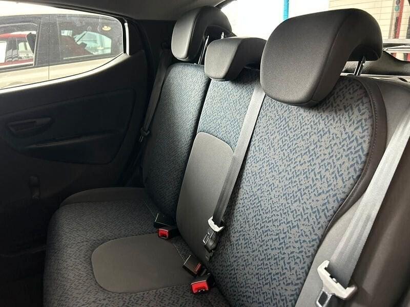 Lancia Ypsilon 1.0 70cv 5 p. Hybrid Oro KM 0!!