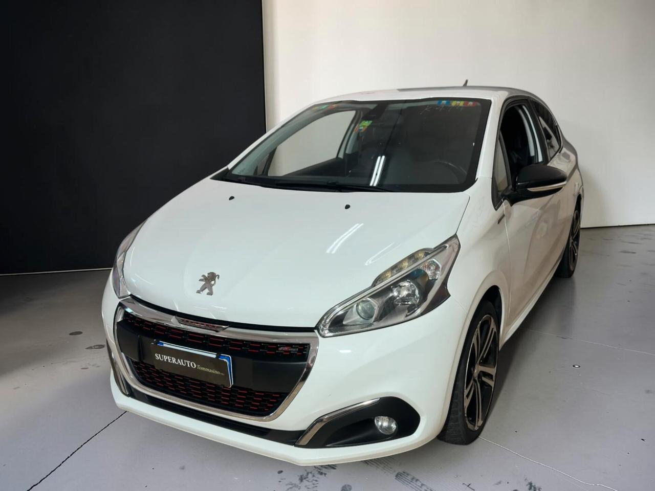 Peugeot 208 BlueHDi 100 cv GT Line