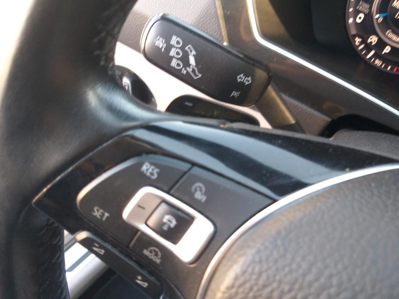 Volkswagen Tiguan 2.0 TDI SCR DSG 4MOTION Advanced BMT