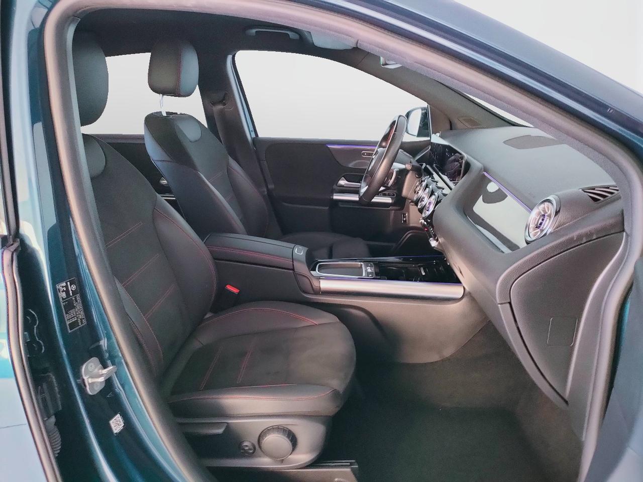 Mercedes-Benz Classe B - W247 2023 - B 180 d AMG Line Advanced Plus auto