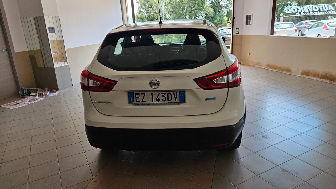 Nissan Qashqai 1.5 dCi Visia