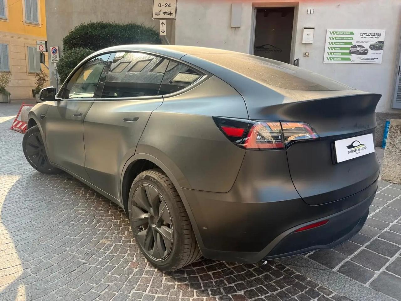 Tesla Model Y Model Y Long Range AWD