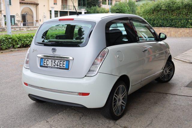 LANCIA Ypsilon 1.3 MJT 90CV Platino Automatica per NEOPATENTATI