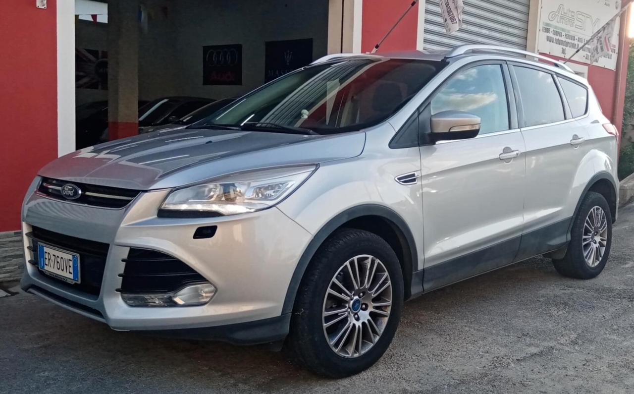 Ford Kuga 2.0 TDCI 140 CV 4WD Titanium