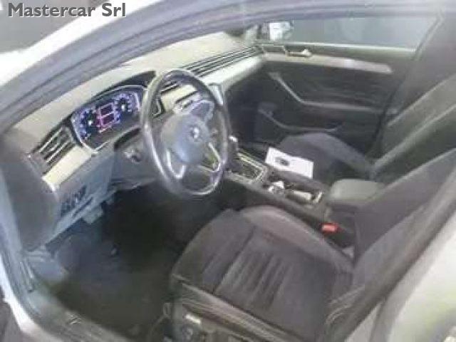 VOLKSWAGEN Passat Berlina 2.0 tdi SCR Executive 190cv dsg - GC157KR