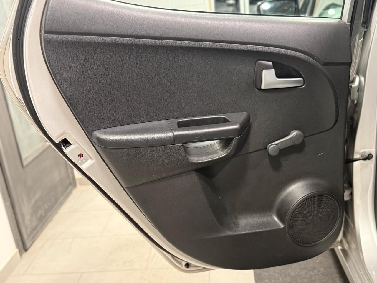 KIA VENGA 1.4 EcoGPL Cool 90cv DEL 2014 TETTO APRIBILE