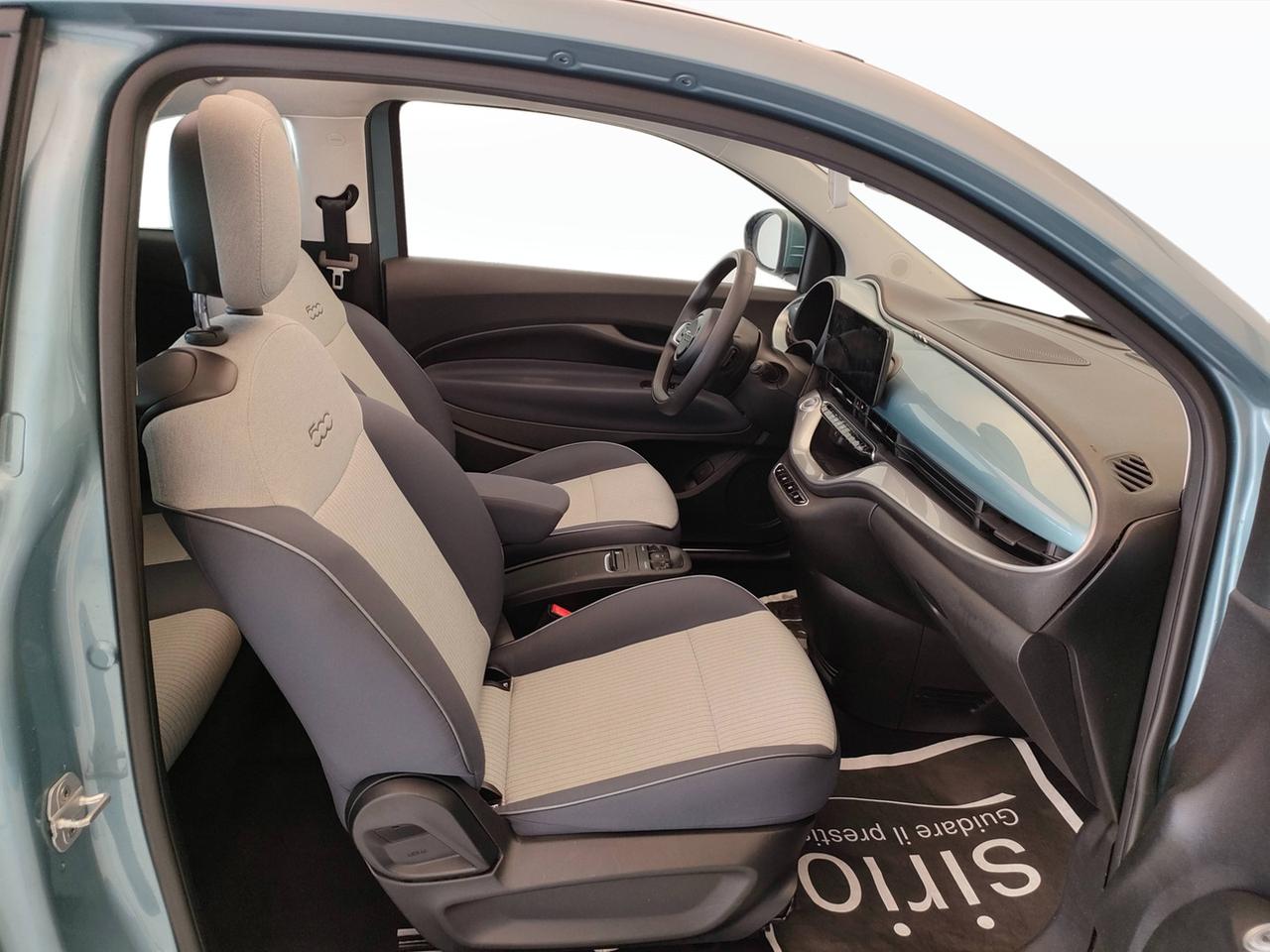 FIAT 500e Cabrio - 500e Cabrio 42 kWh Icon