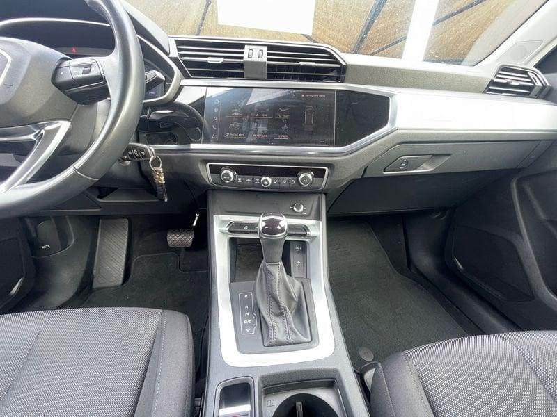 Audi Q3 Q3 35 TDI S tronic Business Advanced
