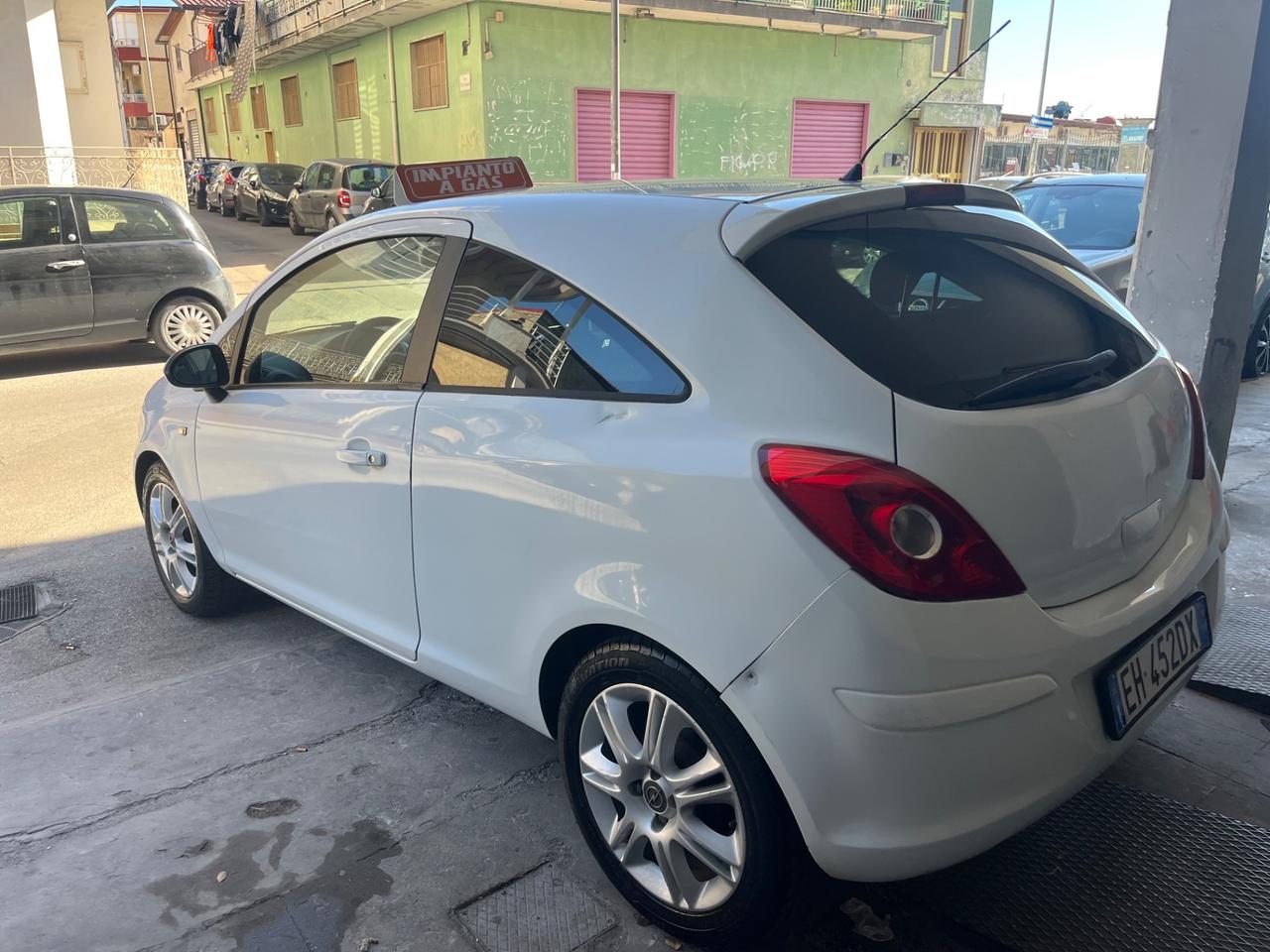 Opel Corsa 1.2 GPL-TECH Elective 2011
