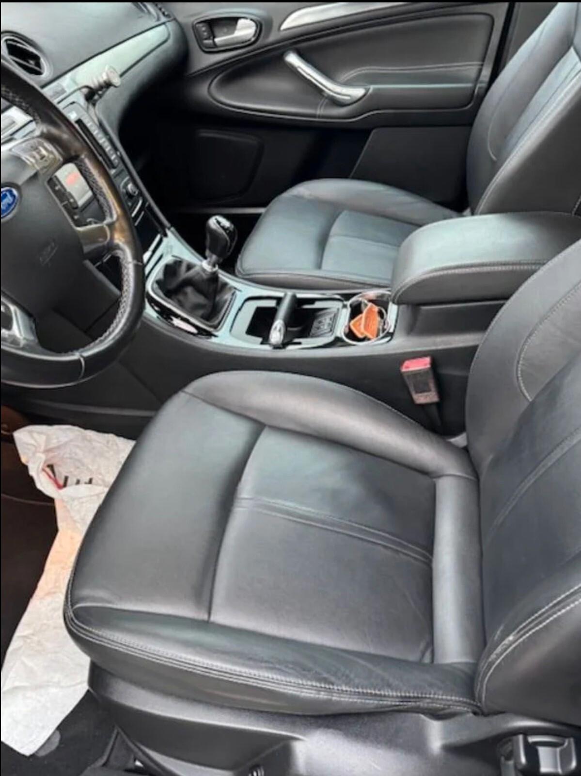 Ford S-Max 2.0 TDCi 163CV New Titanium