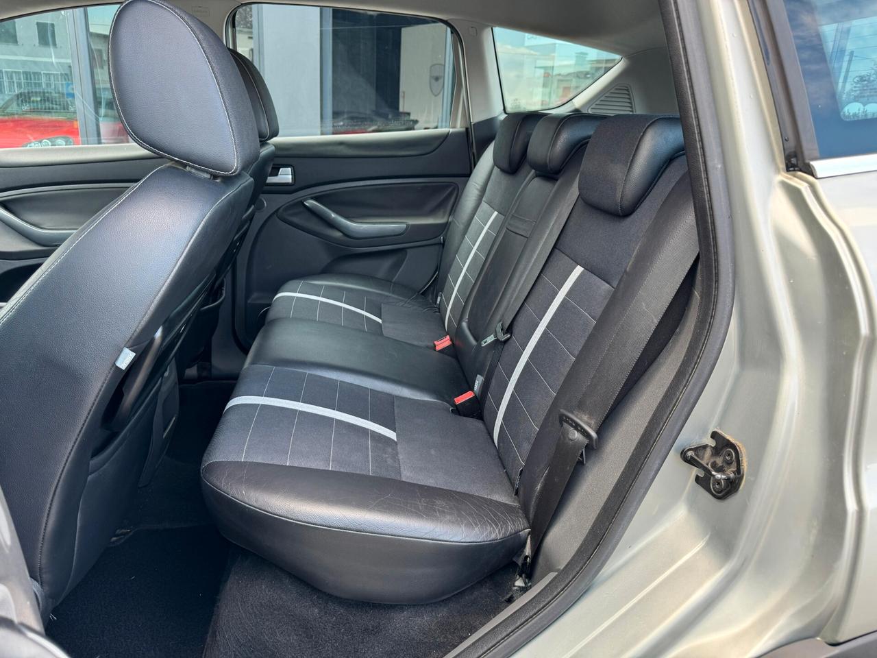 Ford Kuga 2.0 TDCi 136 CV 4WD Titanium DPF