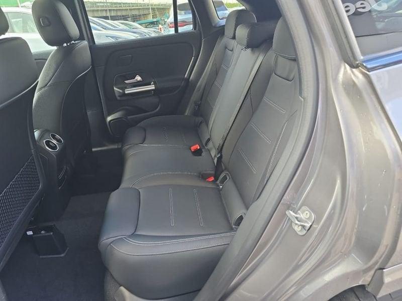Mercedes-Benz GLA 35 AMG Night Package II AMG Line