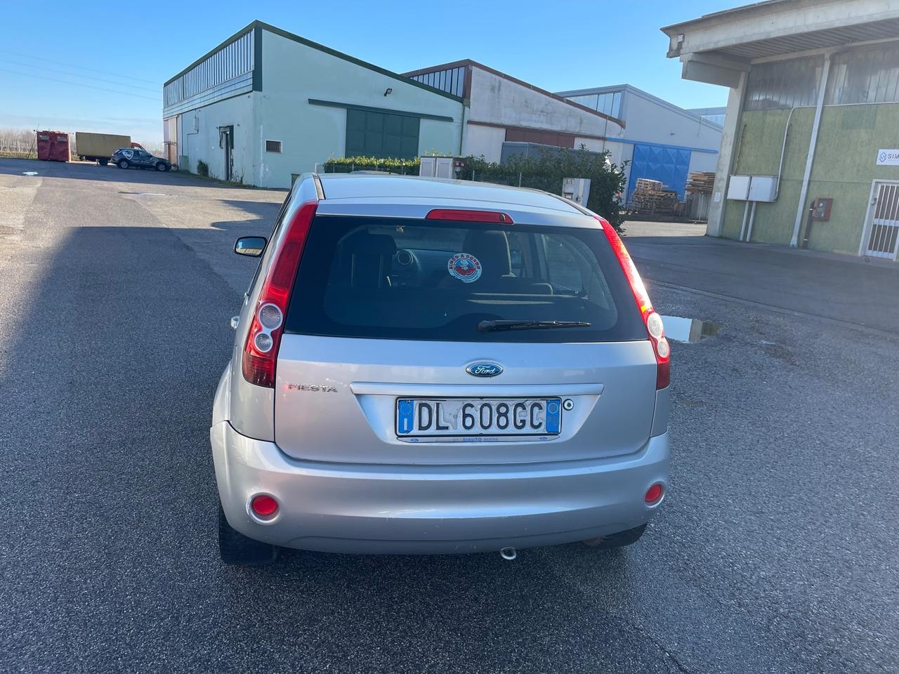 Ford Fiesta 1.2 Neopatentati