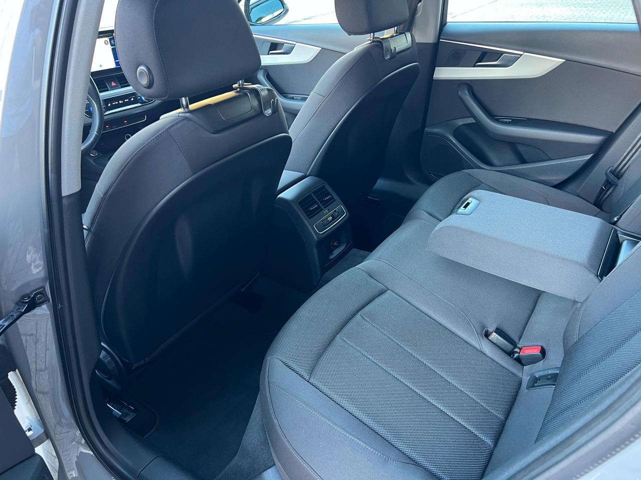 Audi A4 Avant 40 TDI quattro S tronic Business