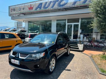 Mitsubishi Outlander 2.2 DI-D Instyle 7 p.ti DPF