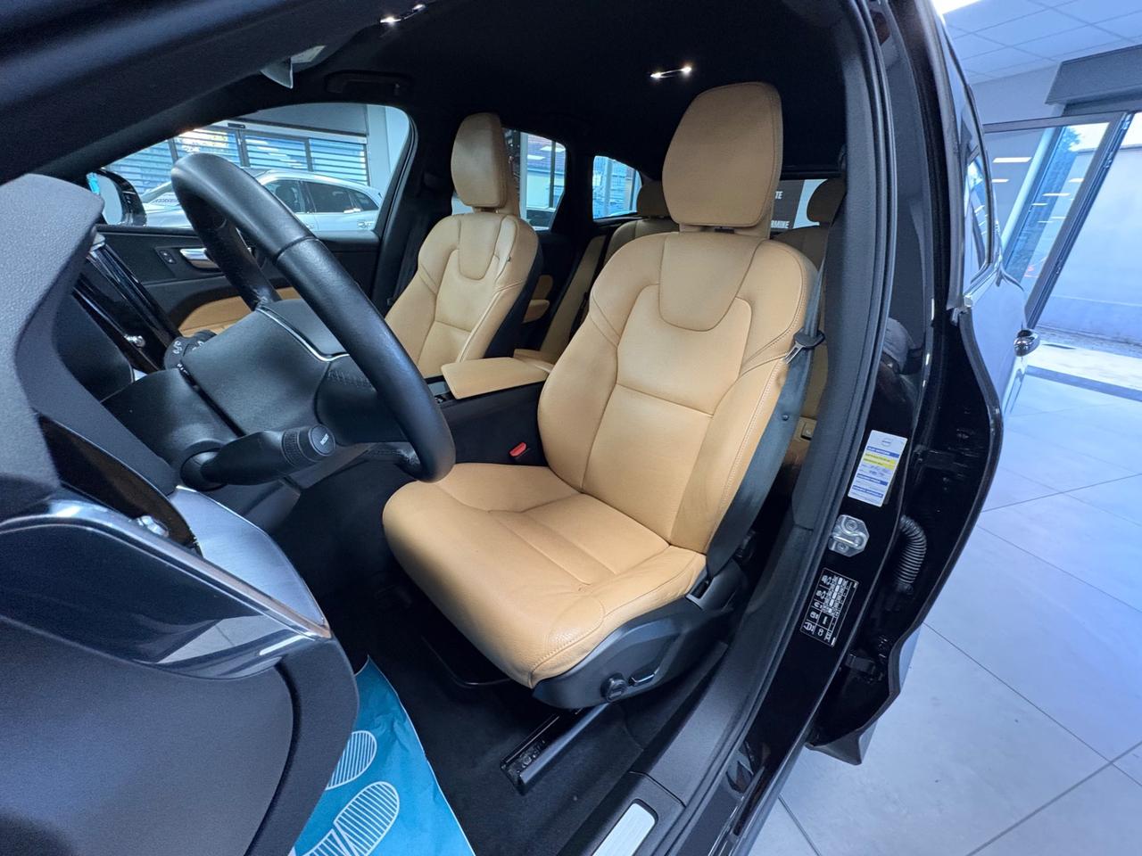 Volvo XC 60 AWD 2.0 TDI 190cv 2019 km 110000