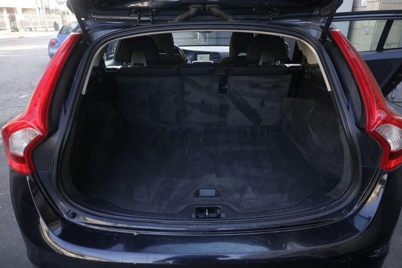 Volvo V60 Volvo V60 D2 1.6 Powershift R-design Momentum Unicoproprietario