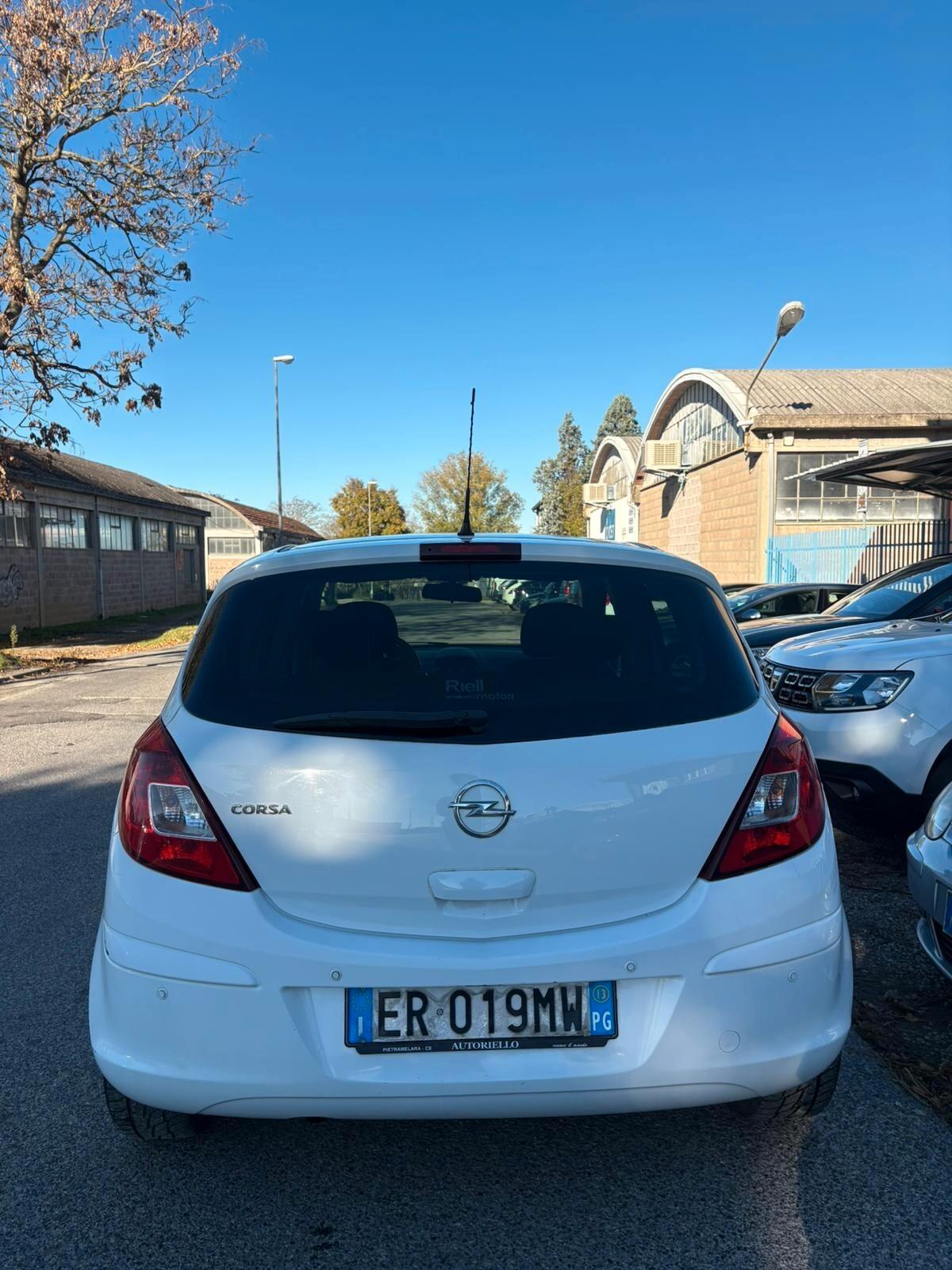 Opel Corsa 1.2 85CV 5 porte GPL-TECH Edition