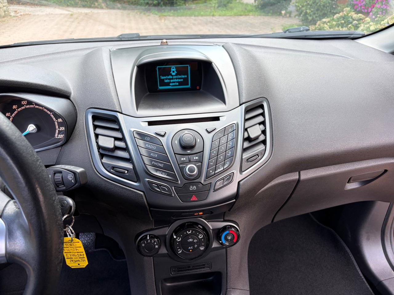 Ford Fiesta 1.5 TDCi 75CV 5 porte Titanium OK NEOPATENTATI