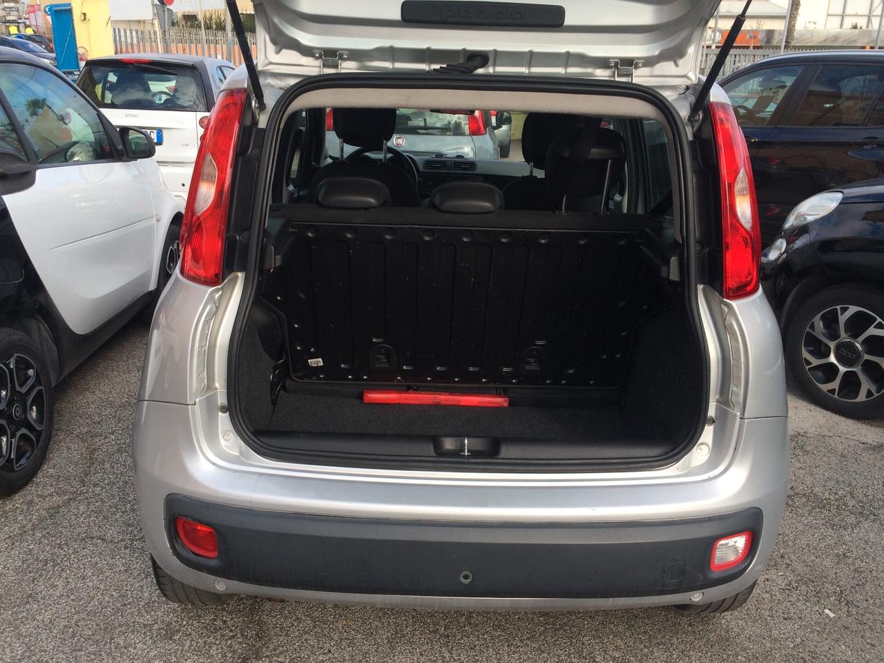 2017 Fiat Panda 1.2 Lounge tagliandata con garanzia !