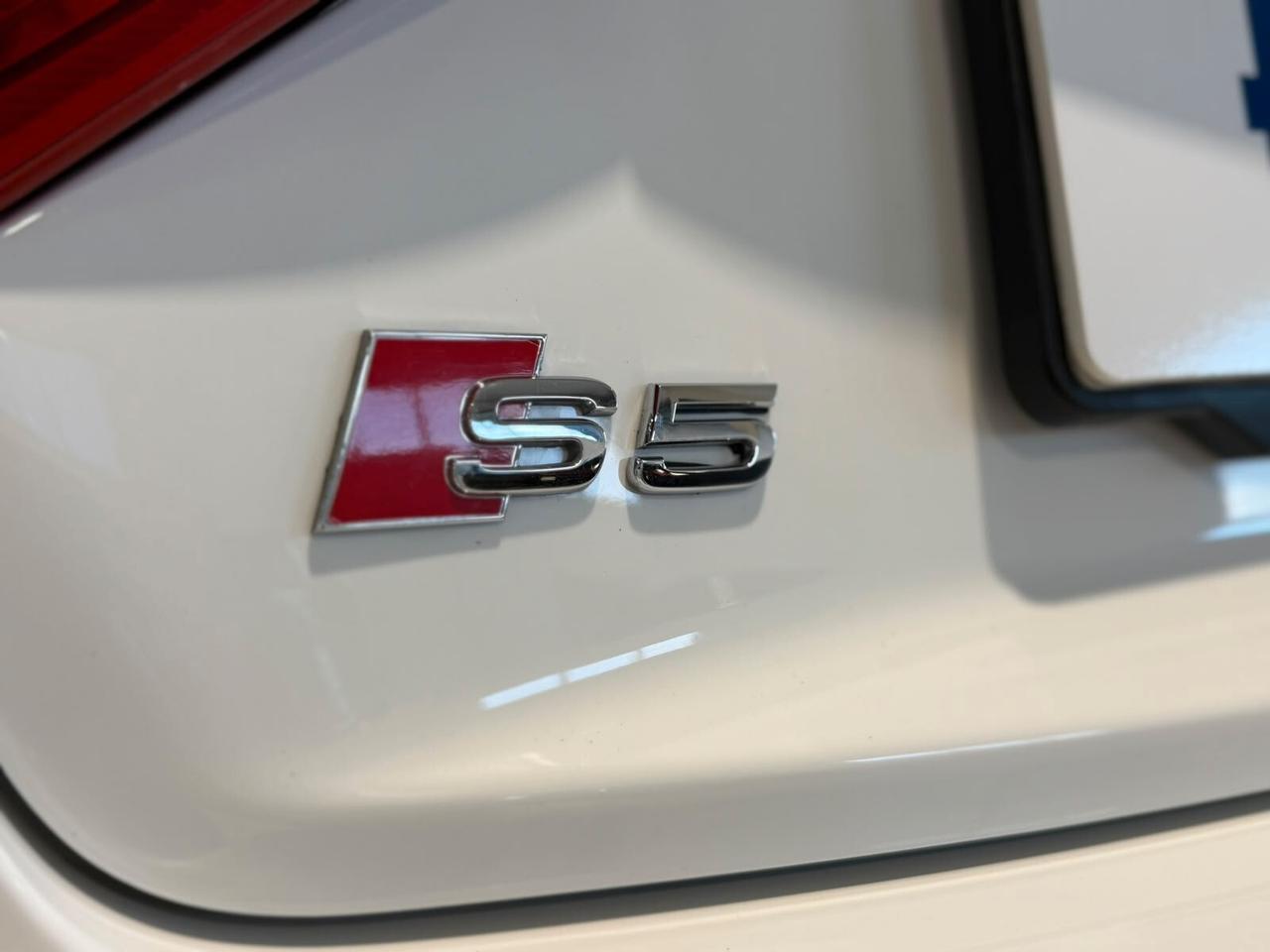 Audi S5 4.2 V8 quattro