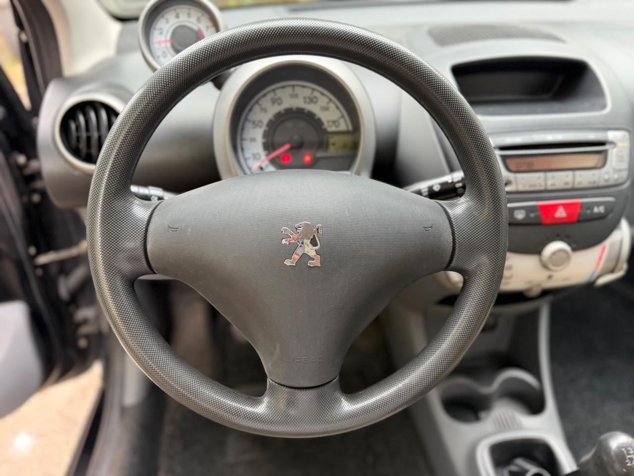 Peugeot 107 1.0 68CV 3p. Plaisir