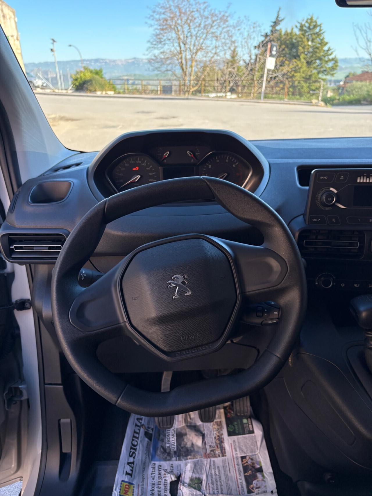 Peugeot Rifter BlueHDi 100 S&S Allure Standard