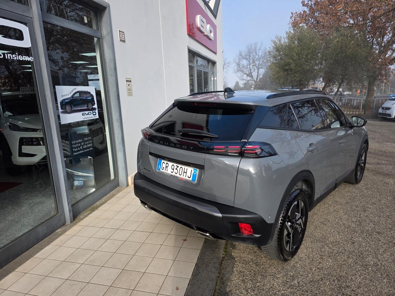 Peugeot 2008 PureTech 130 S&S EAT8 Allure