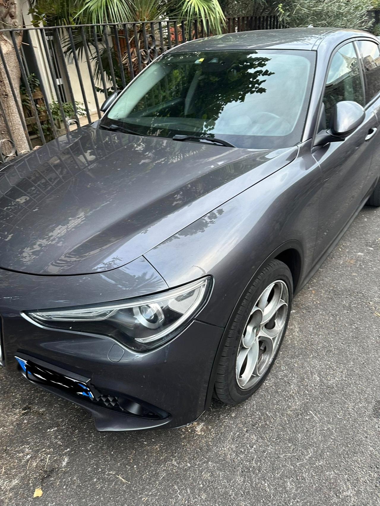 Alfa Romeo Stelvio 2.2 Turbodiesel 180 CV AT8 Business
