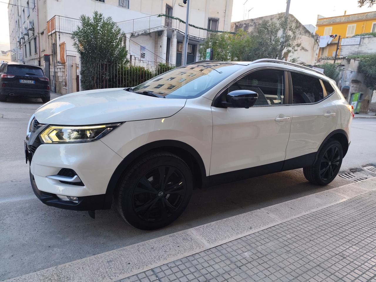 Nissan Qashqai 1.5 dCi 115CV TEKNA TETTO NAVI