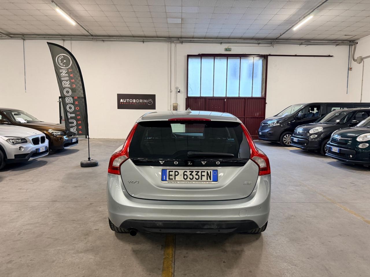 Volvo V60 DRIVe Powershift Momentum