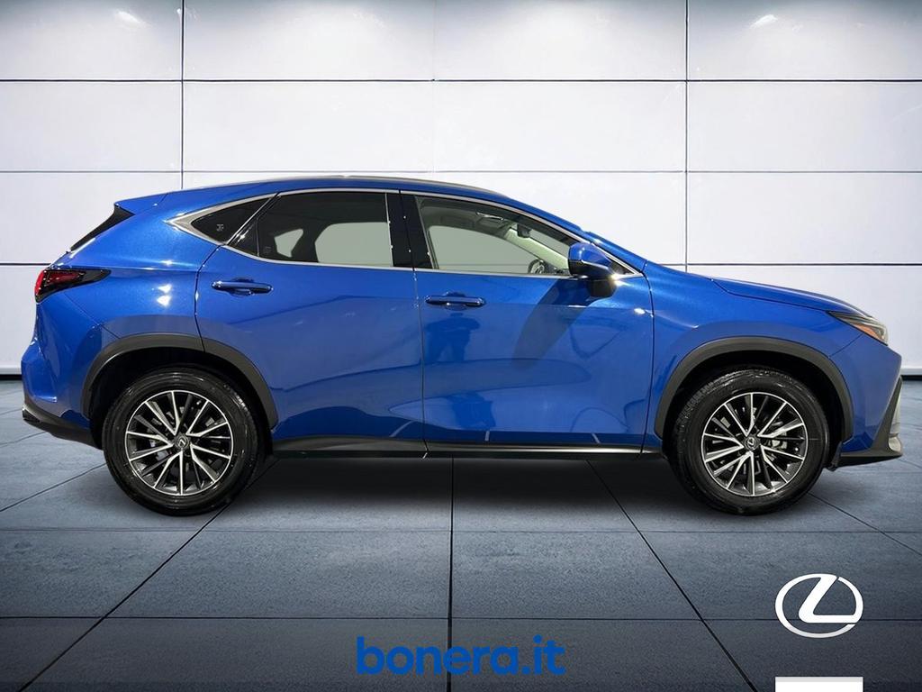 Lexus NX 2.5 Hybrid Premium 4WD e-CVT