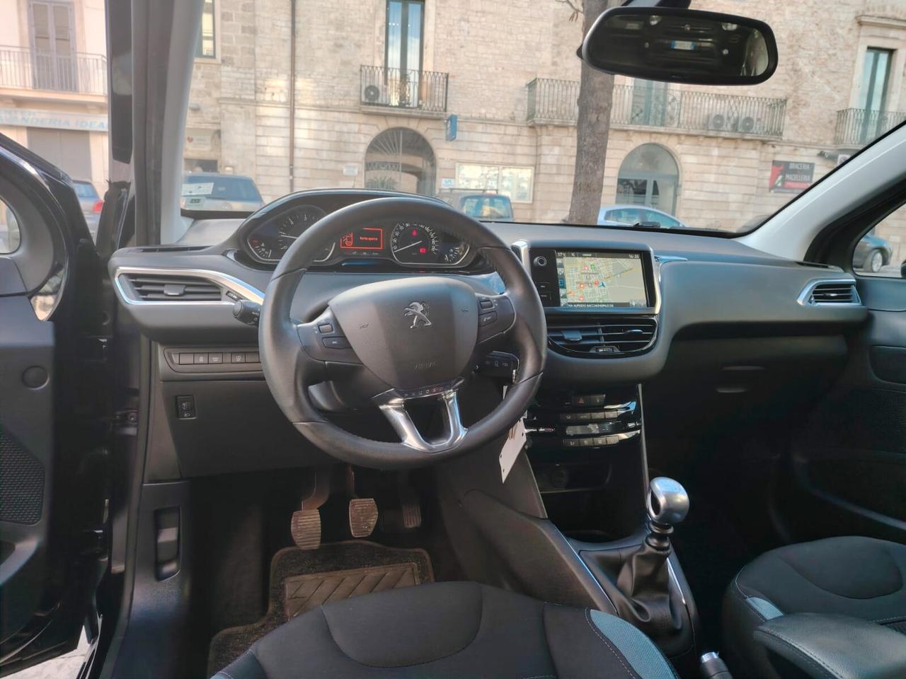 Peugeot 208 1.6 HDi 5 porte Allure