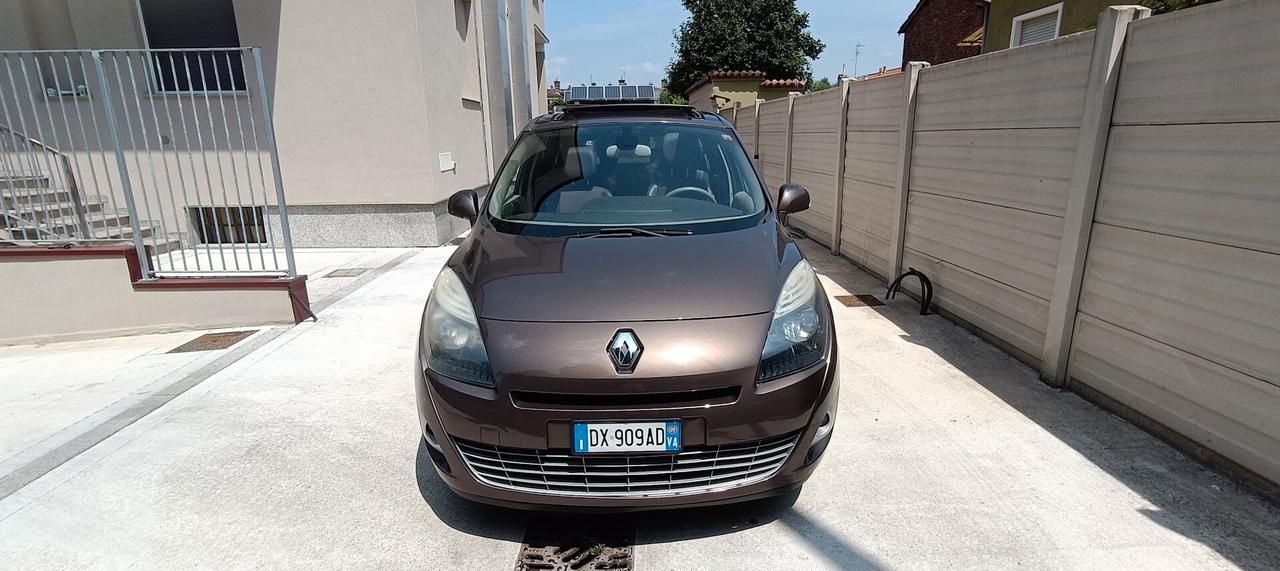 Renault Scenic Scénic 1.4 TCe Luxe 7 POSTI BENZINA 158 MILA KM!!!
