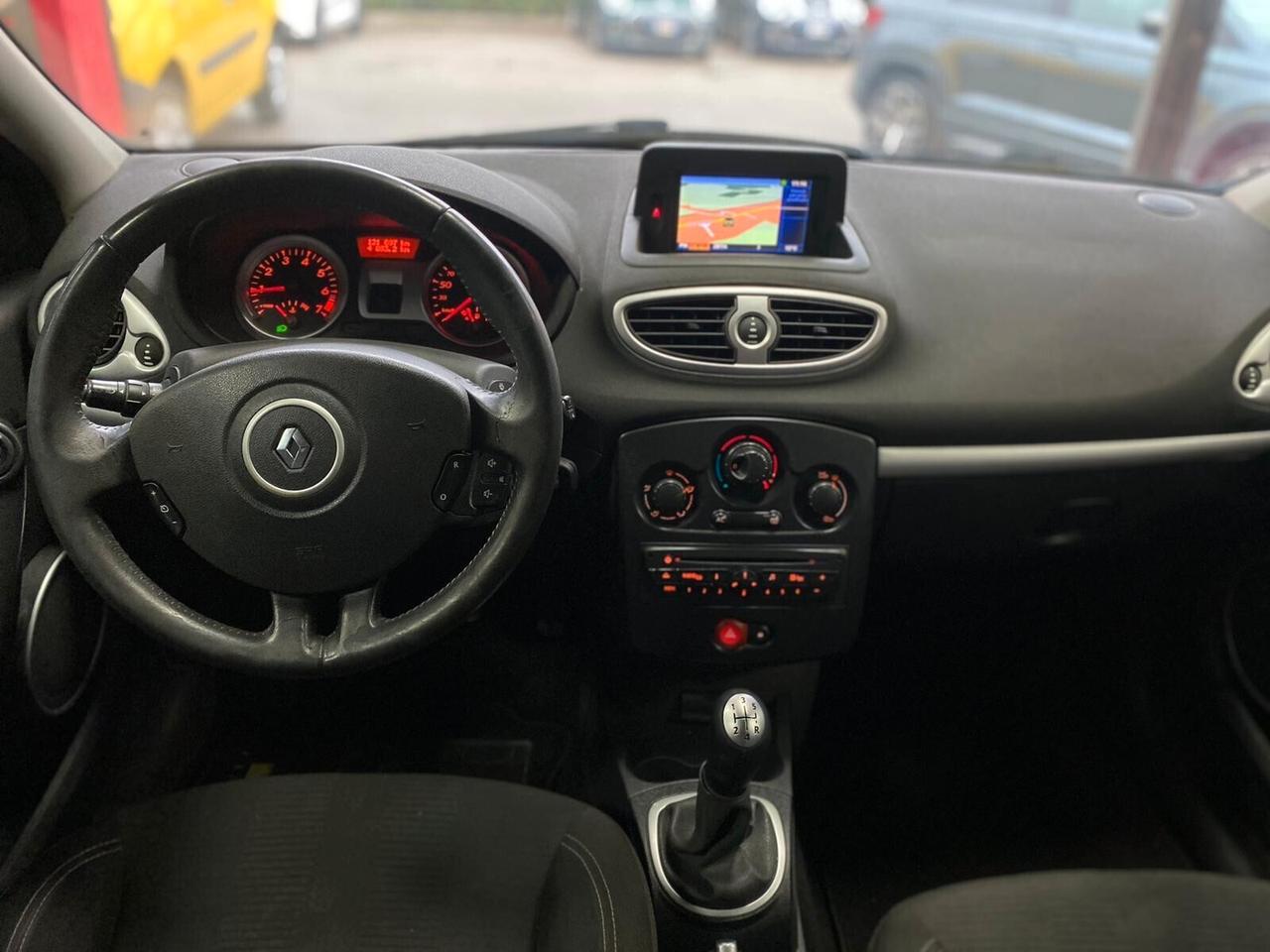 Renault Clio 1.2 16V 5 porte Dynamique