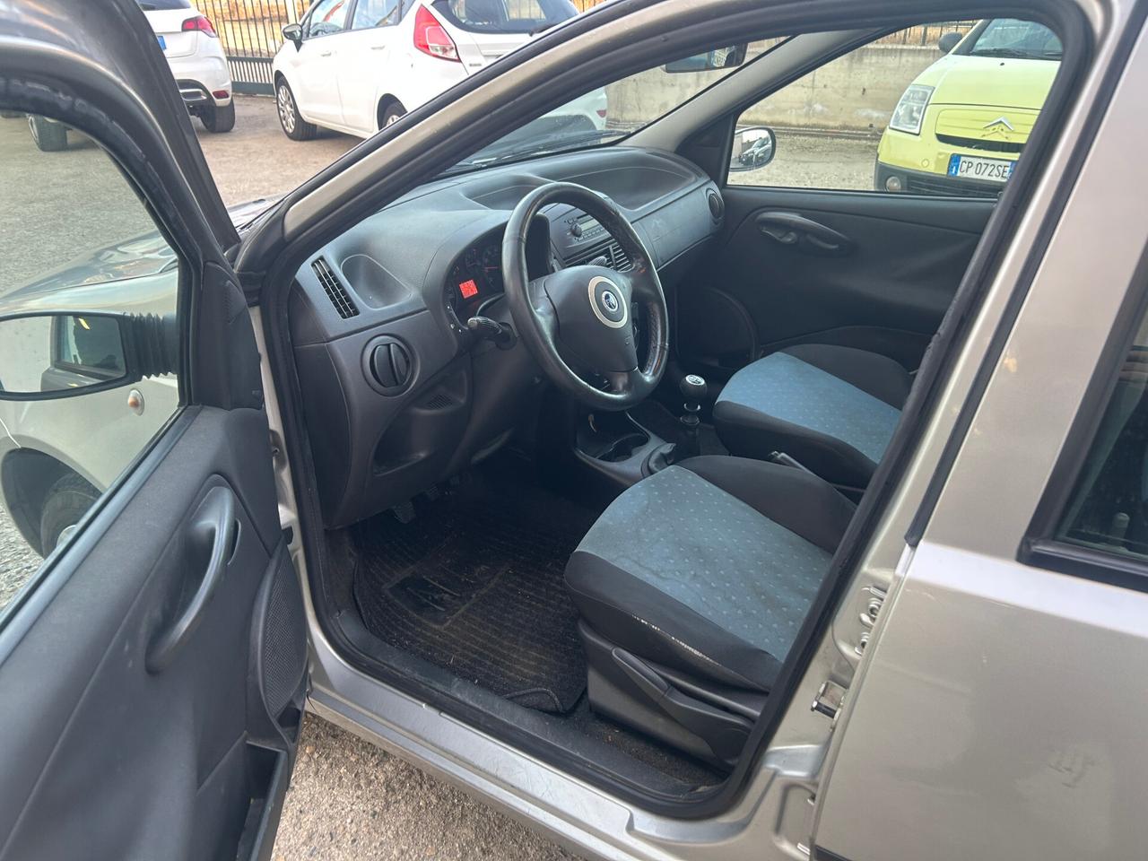 Fiat Punto 1.2i cat 5 porte ELX