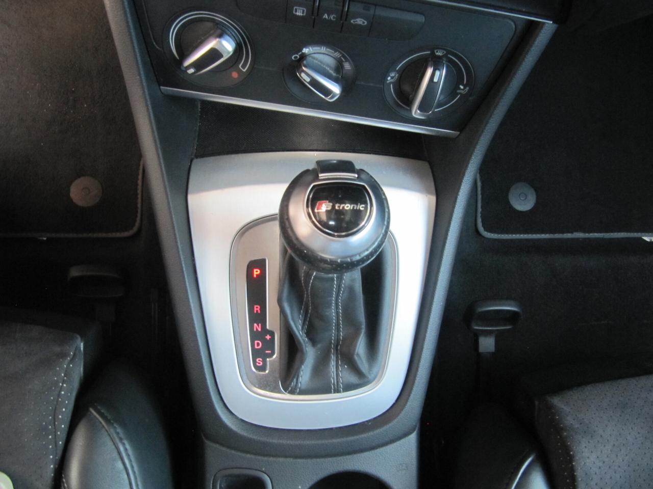 Audi Q3 2.0 TDI quattro S tronic Line Edition - automatico