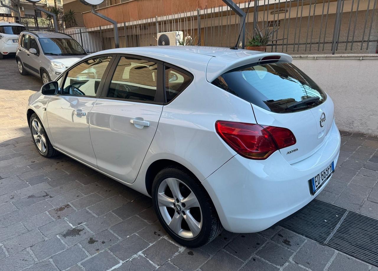 OPEL Astra 1.6 115CV 5P Cosmo IMPIANTO GPL UNIPRO
