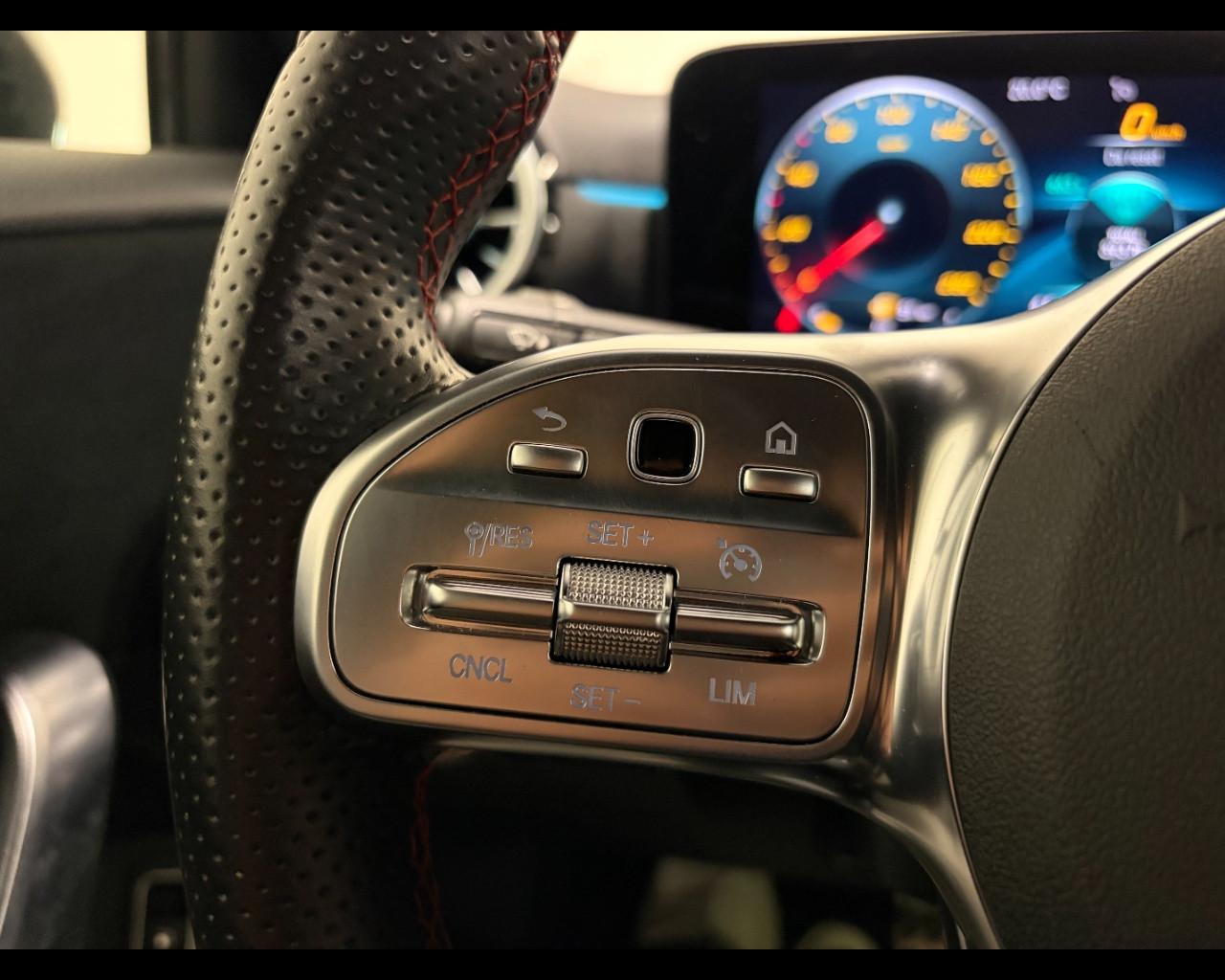 Mercedes-Benz CLASSE A 250 E AUTO. PREMIUM PLUS EDITION